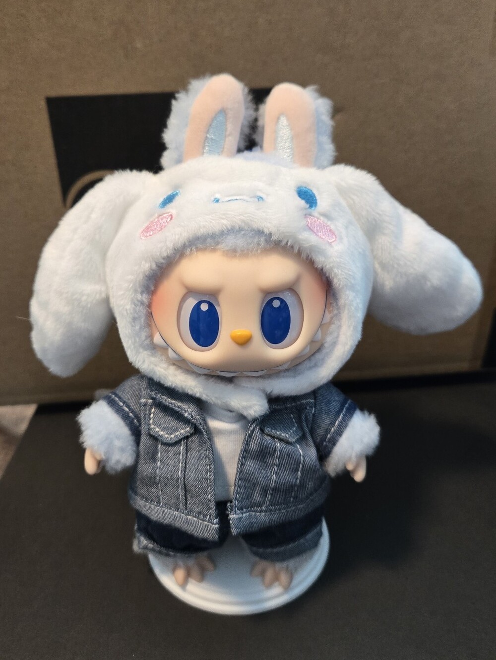 Pop Mart The Monsters x Hello Kitty and Friends Plush Pendant- Cinnamon Roll - Picture 4 of 4